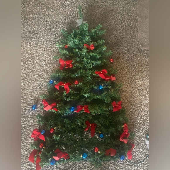 Decorative Christmas Tree - Picture 3 of 5